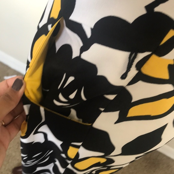 Office Dress - Picture 4 of 4